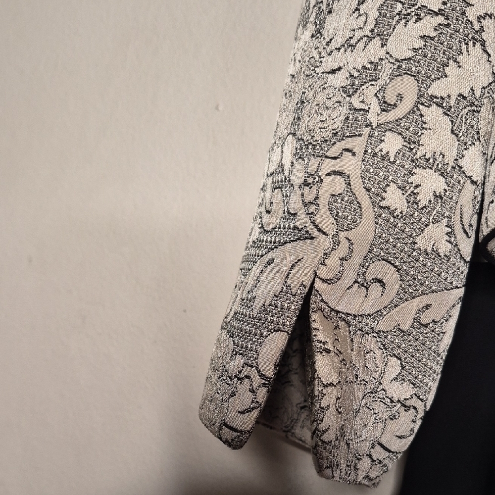 Evan Picone Beige and Black Patterned Blazer - Picture 4 of 15